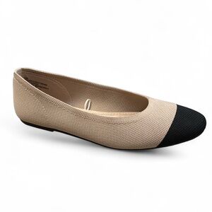 Seychelles Beige Black Toe Cap Memory Foam Flats‎ Size 7.5 W